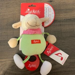 Sigikid organic lamb musical toy